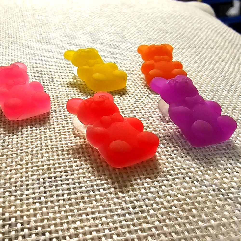 Colorful Gummy Bear-Shaped Set Of 5 Croc Charms NWOT - Picture 4 of 4